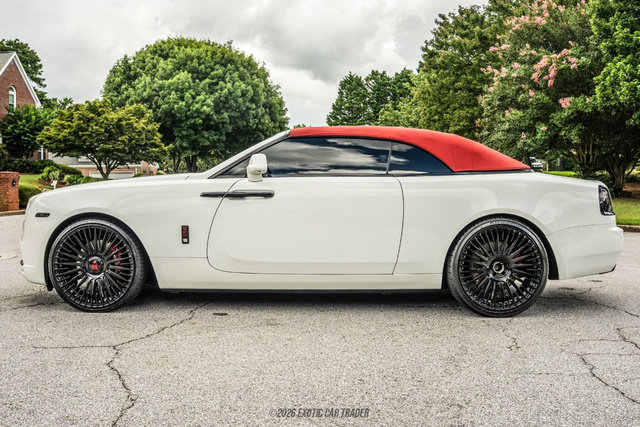Used 2016 Rolls-Royce Dawn RWD image 15