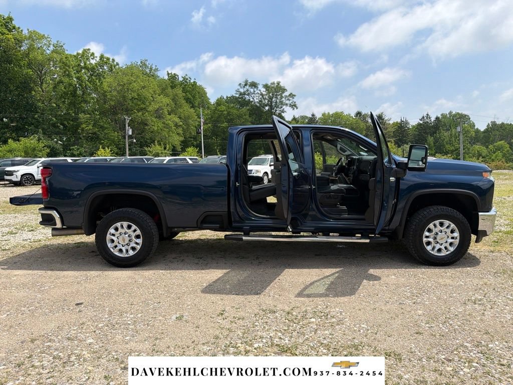 Used 2022 Chevrolet Silverado 3500 LTZ w/ LTZ Plus Package AWD/4WD image 34
