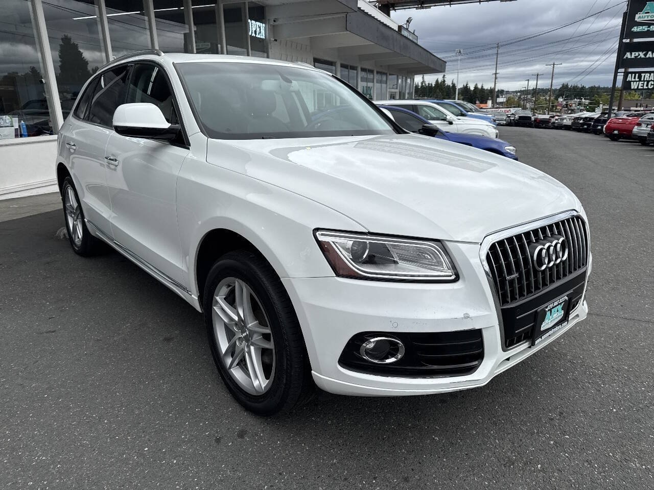 Used 2015 Audi Q5 2.0T Premium Plus AWD/4WD image 9