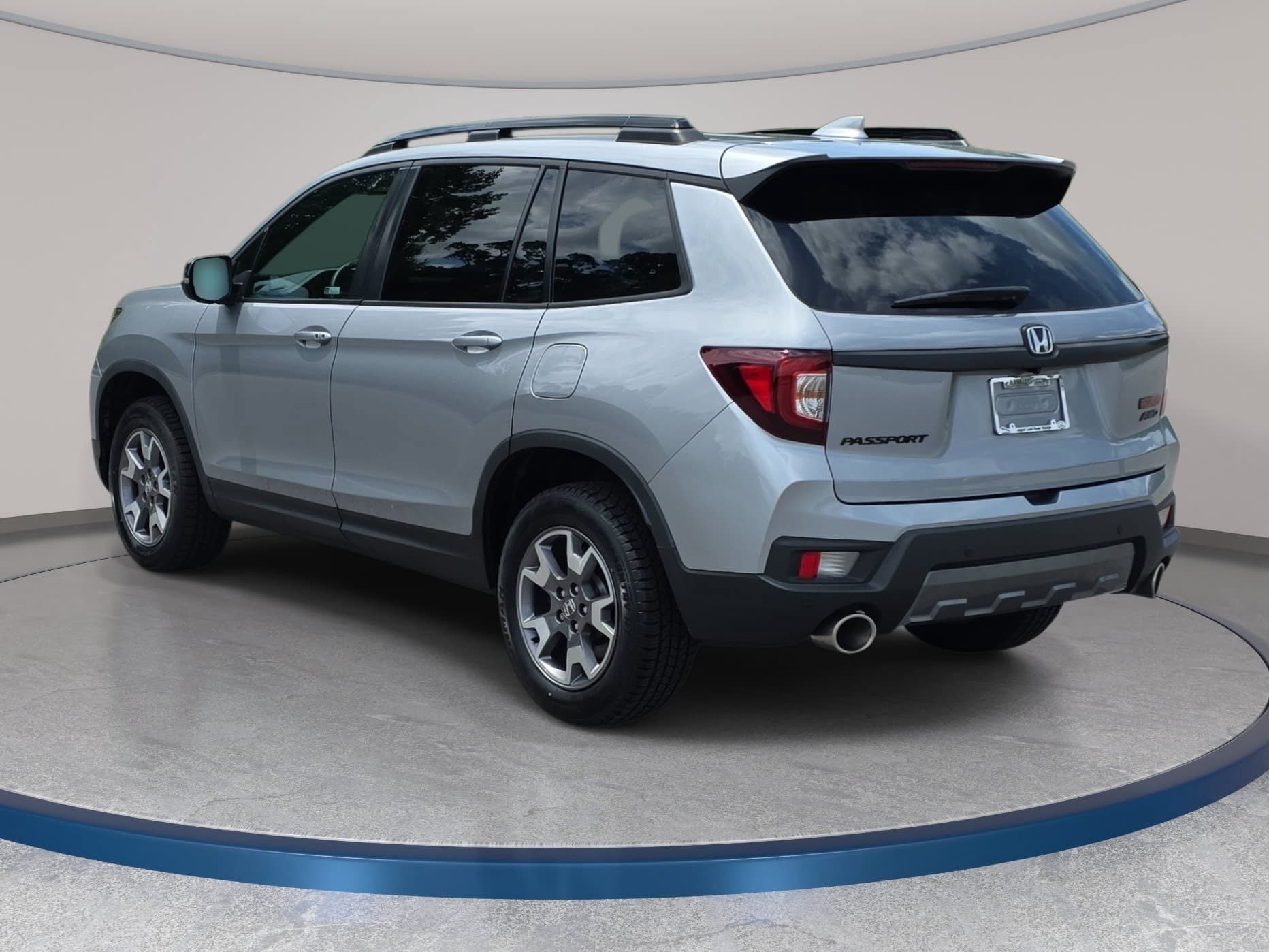 Used 2023 Honda Passport TrailSport image 7