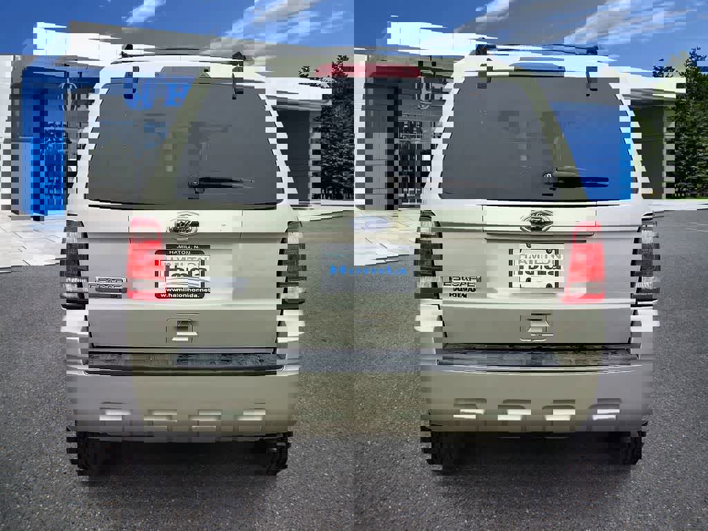 Used 2010 Ford Escape XLT image 23