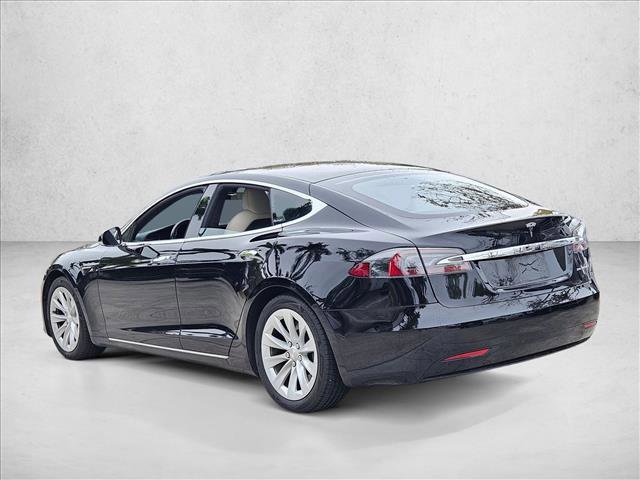 Used 2020 Tesla Model S Long Range Plus image 7