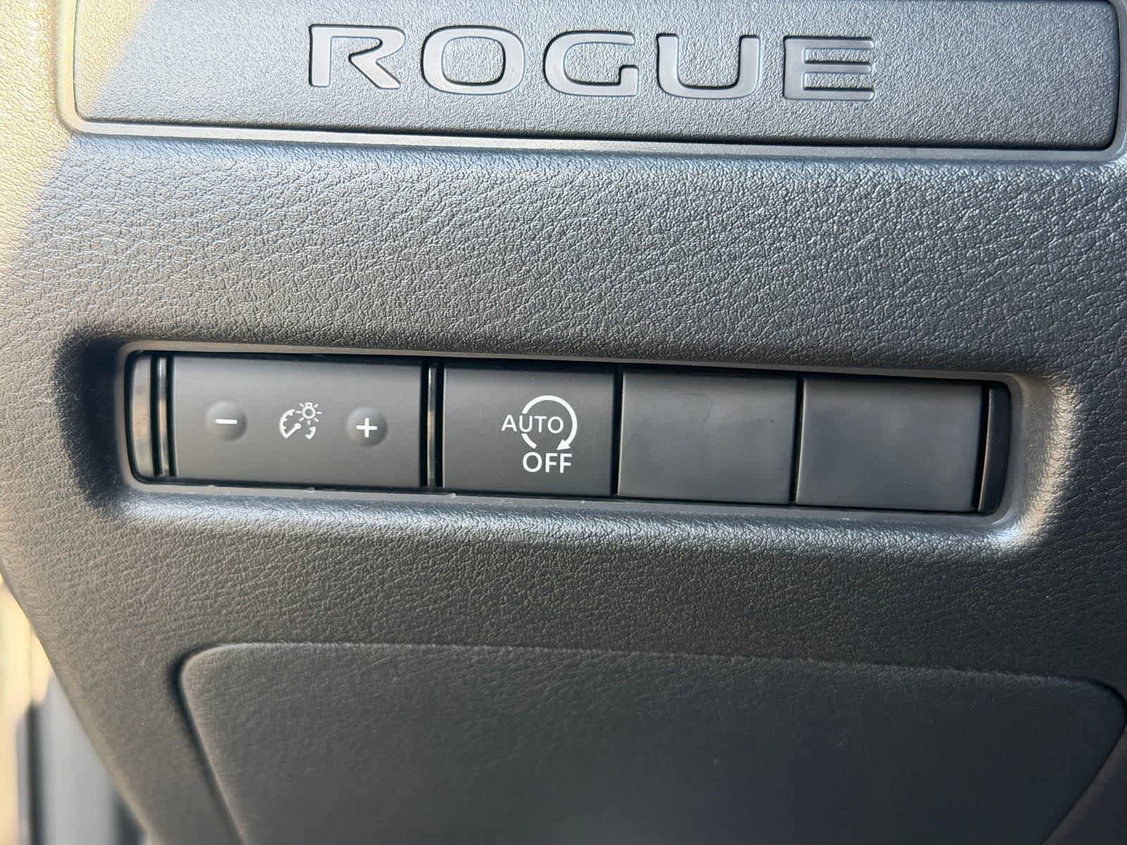 Certified 2023 Nissan Rogue S image 15