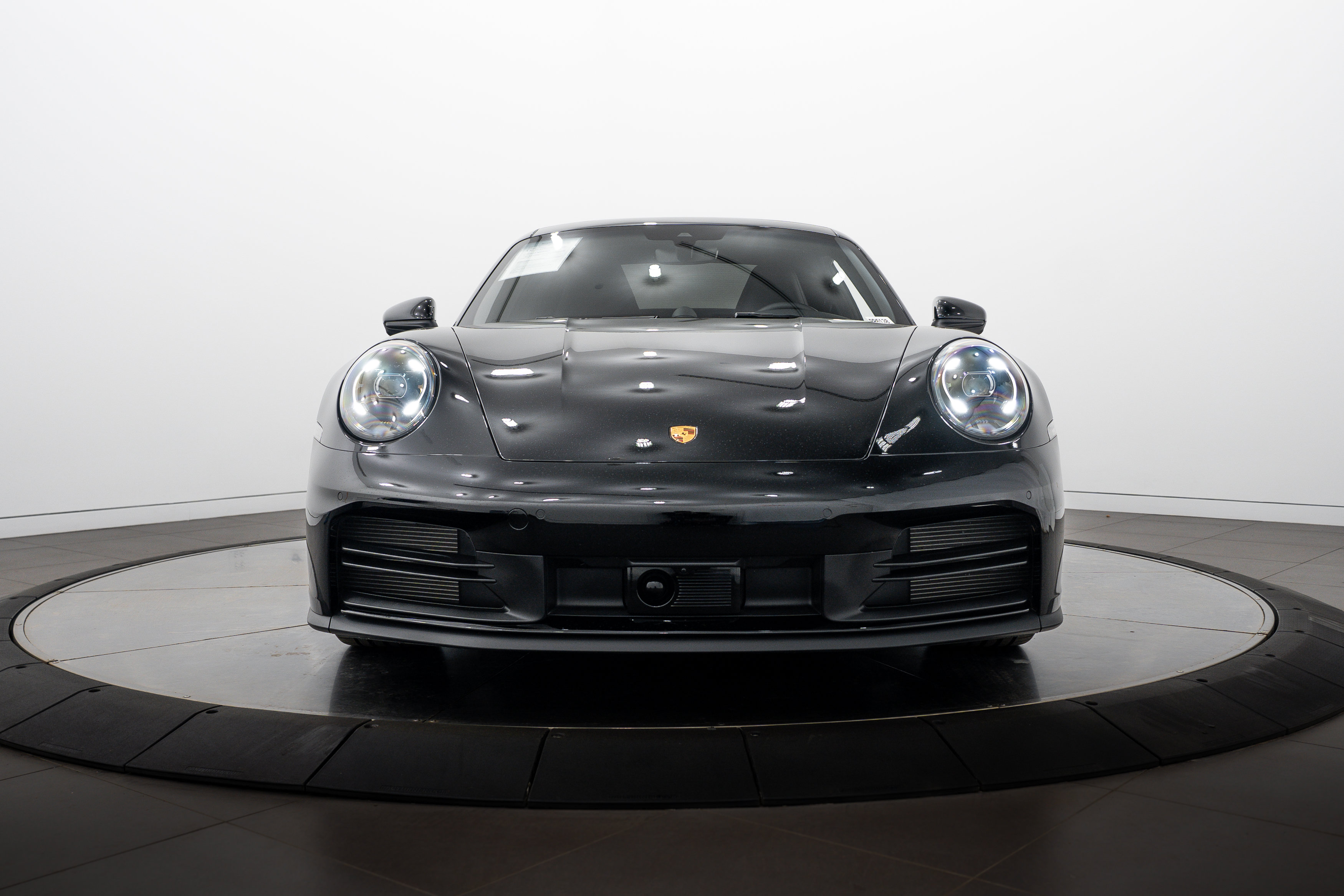 Certified 2025 Porsche 911 Carrera w/ Premium Package RWD image 10