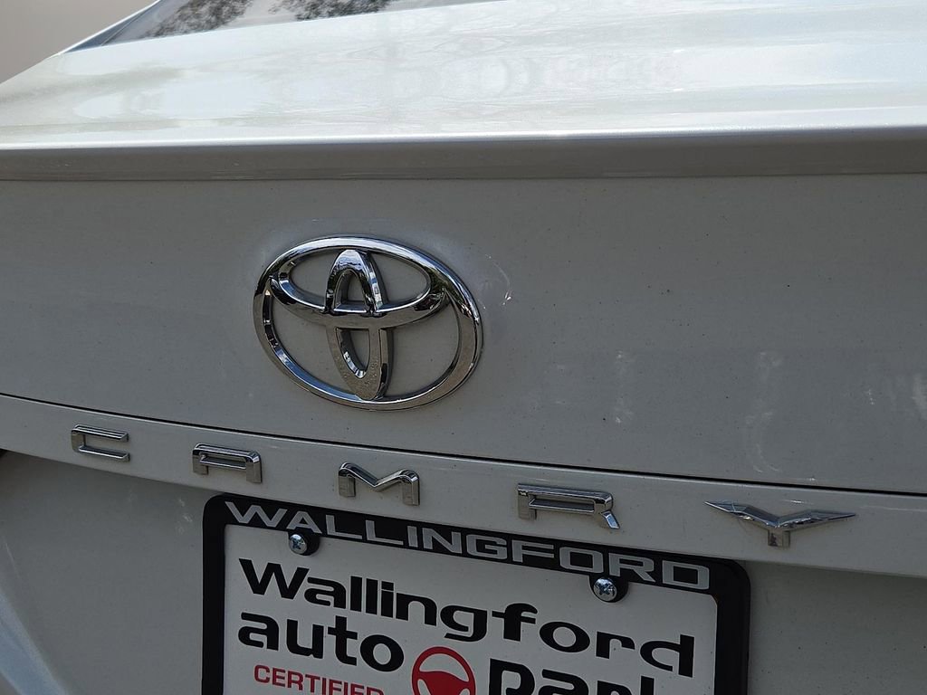 Used 2018 Toyota Camry XSE FWD image 29