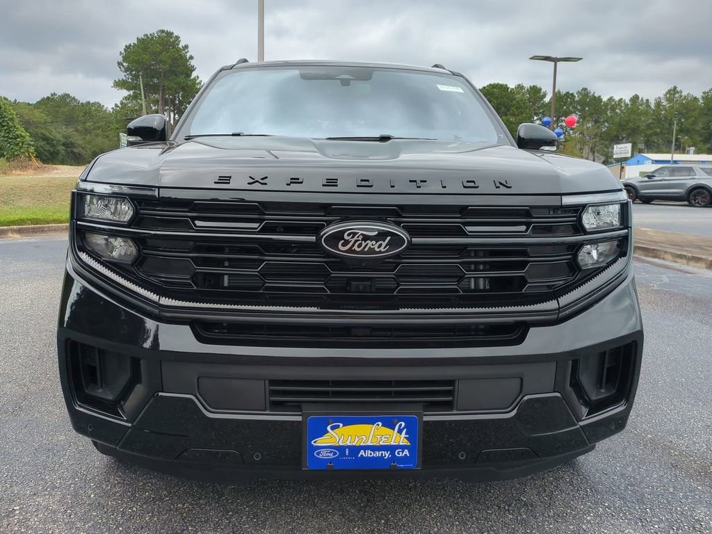 New 2025 Ford Expedition Platinum w/ Stealth Appearance Package image 9