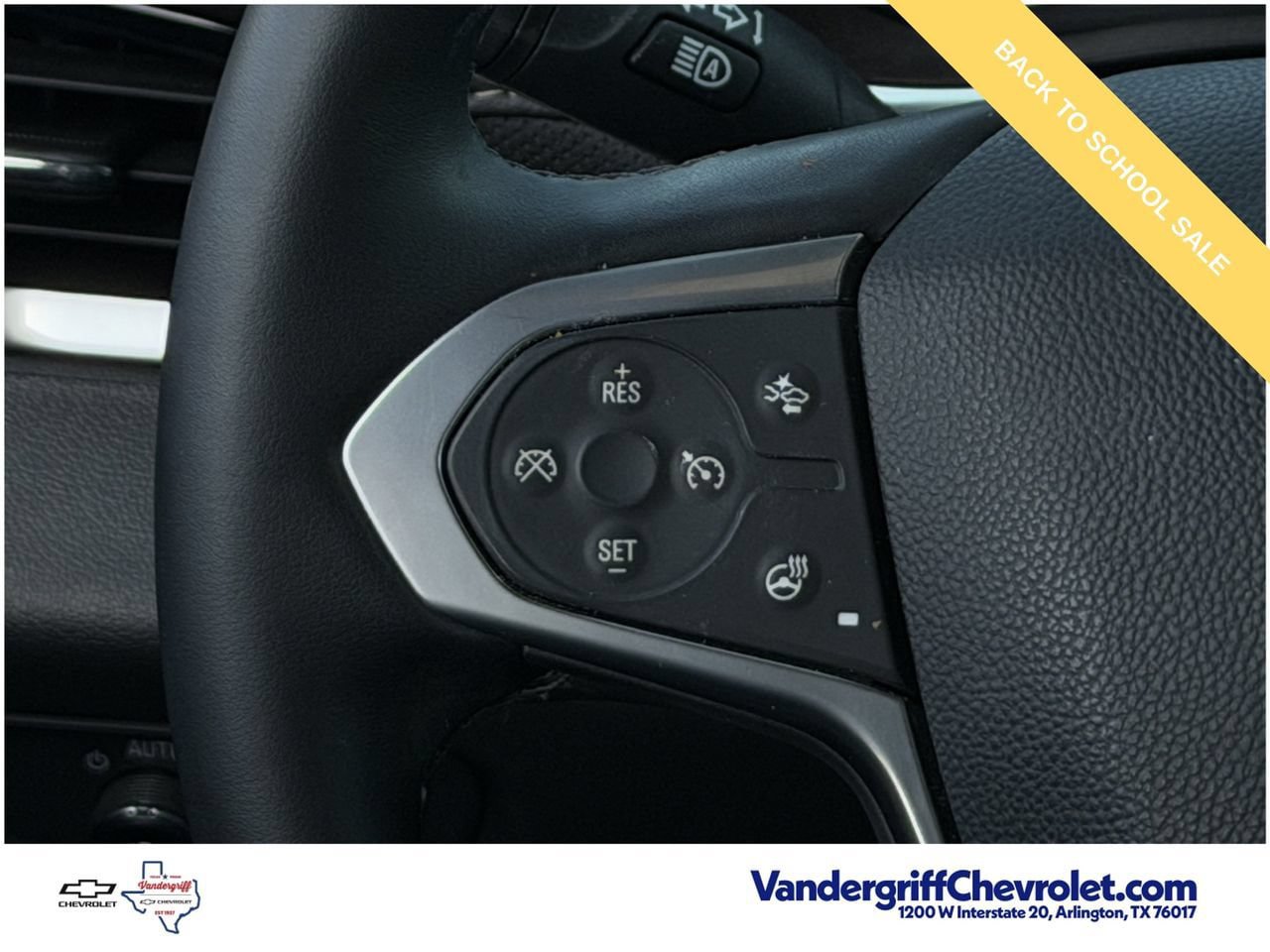 Used 2023 Chevrolet Traverse Premier w/ Redline Edition FWD image 13