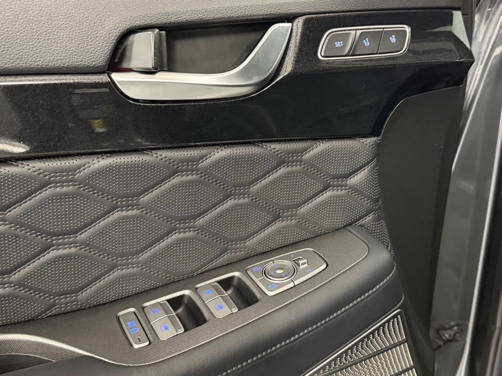 Used 2020 Hyundai Palisade Limited image 10