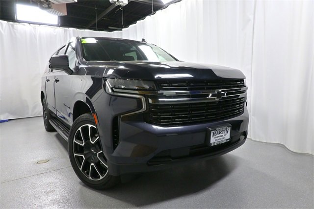Certified 2022 Chevrolet Suburban RST w/ Sport Performance Package image 2