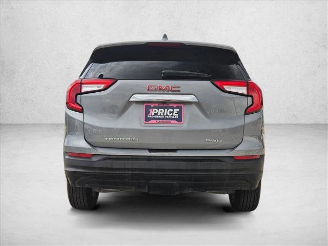 Used 2024 GMC Terrain SLE image 7