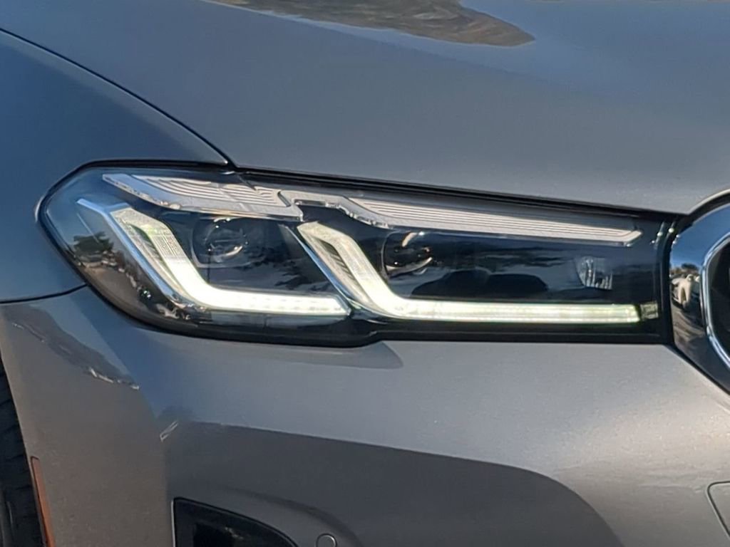 Used 2023 BMW 530i w/ Premium Package image 11