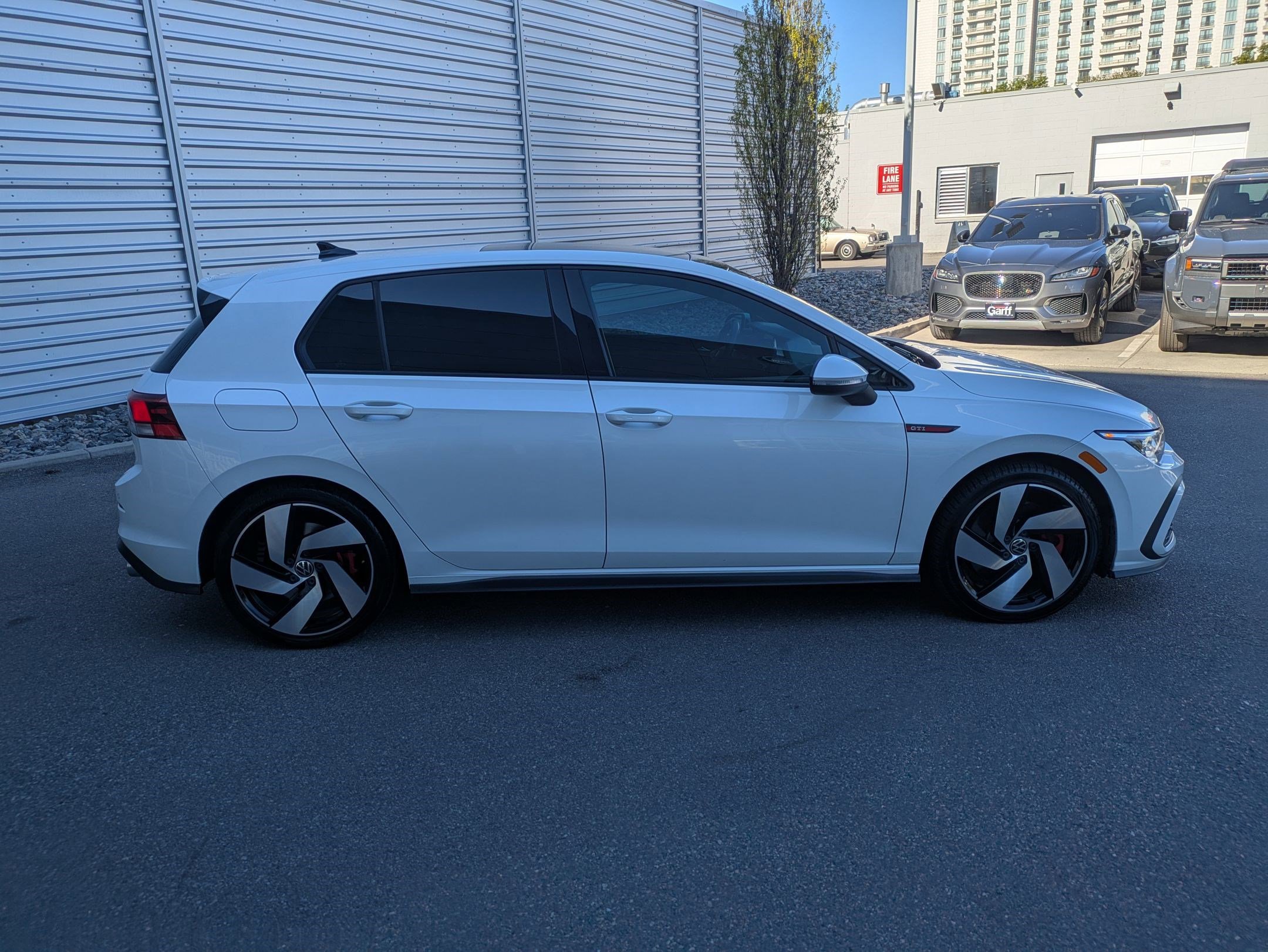 Used 2022 Volkswagen GTI SE FWD image 2