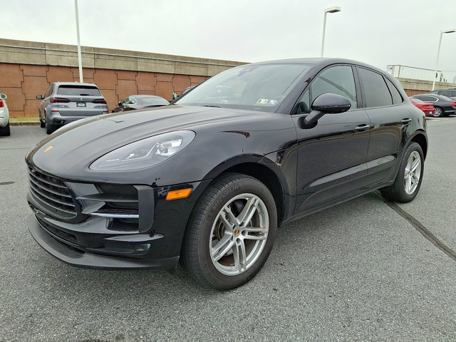 Used 2021 Porsche Macan image 3