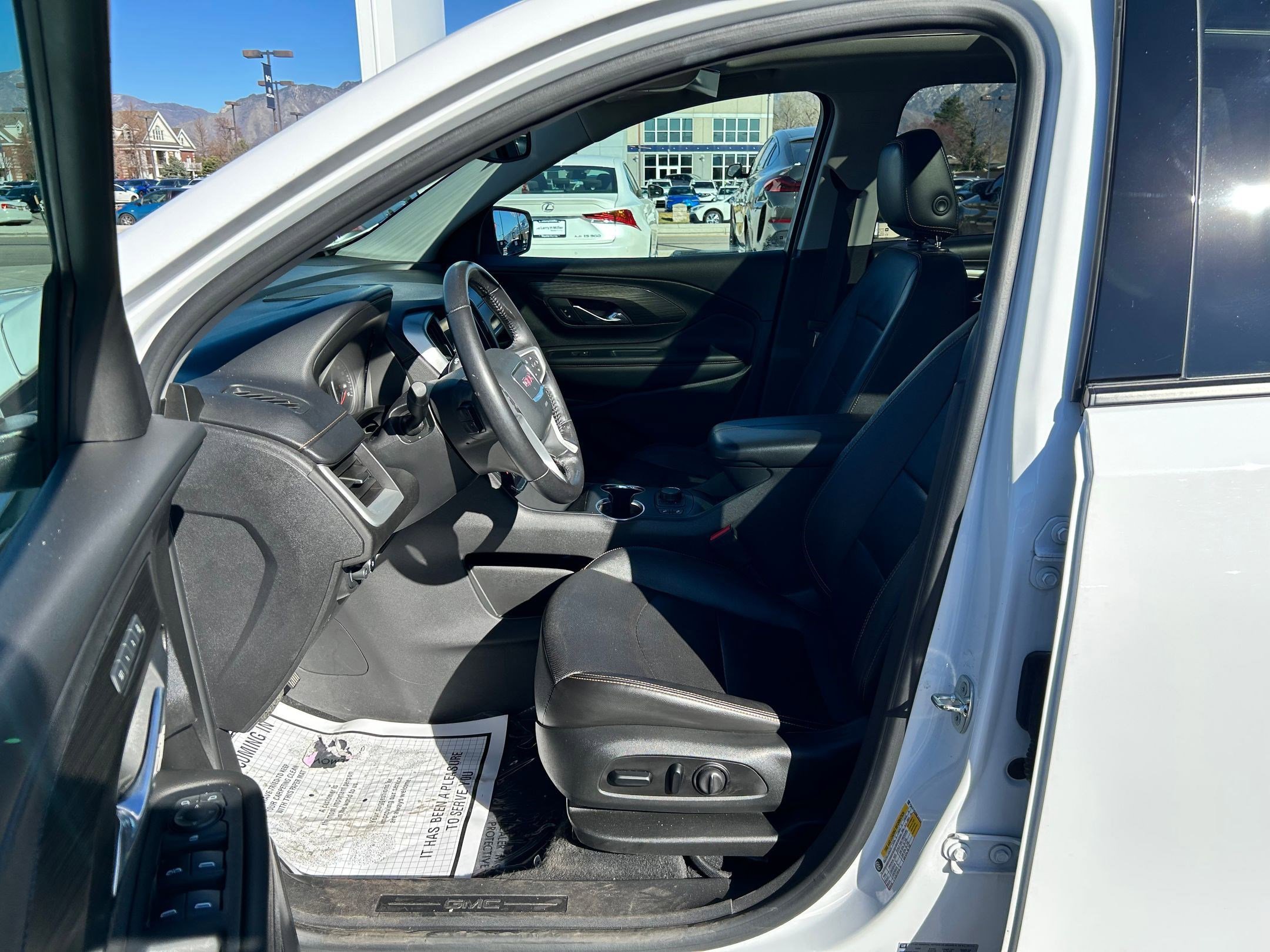 Used 2021 GMC Terrain SLT w/ Infotainment Package II image 10