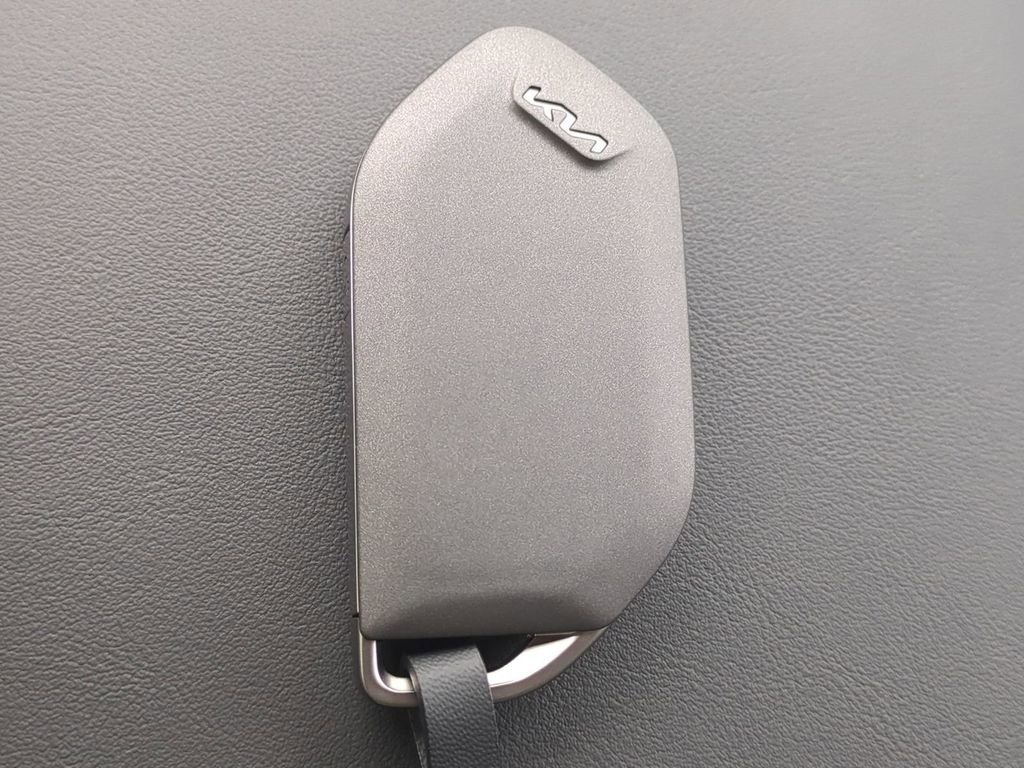 New 2026 Kia Seltos S image 28