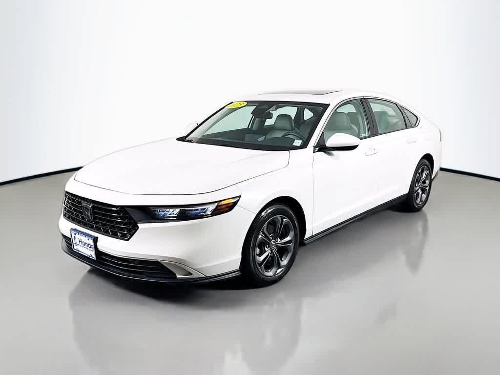 Certified 2023 Honda Accord EX image 3