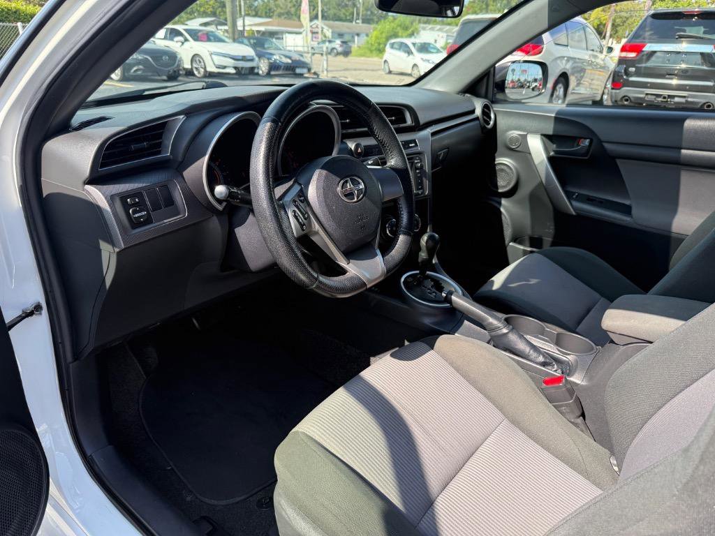 Used 2014 Scion tC image 21