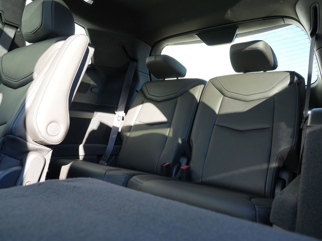 Used 2025 Cadillac XT6 Premium Luxury image 30