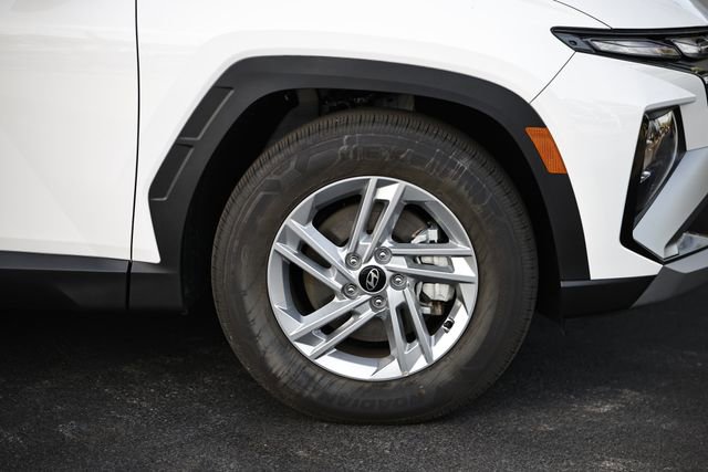 Certified 2025 Hyundai Tucson SE FWD image 5