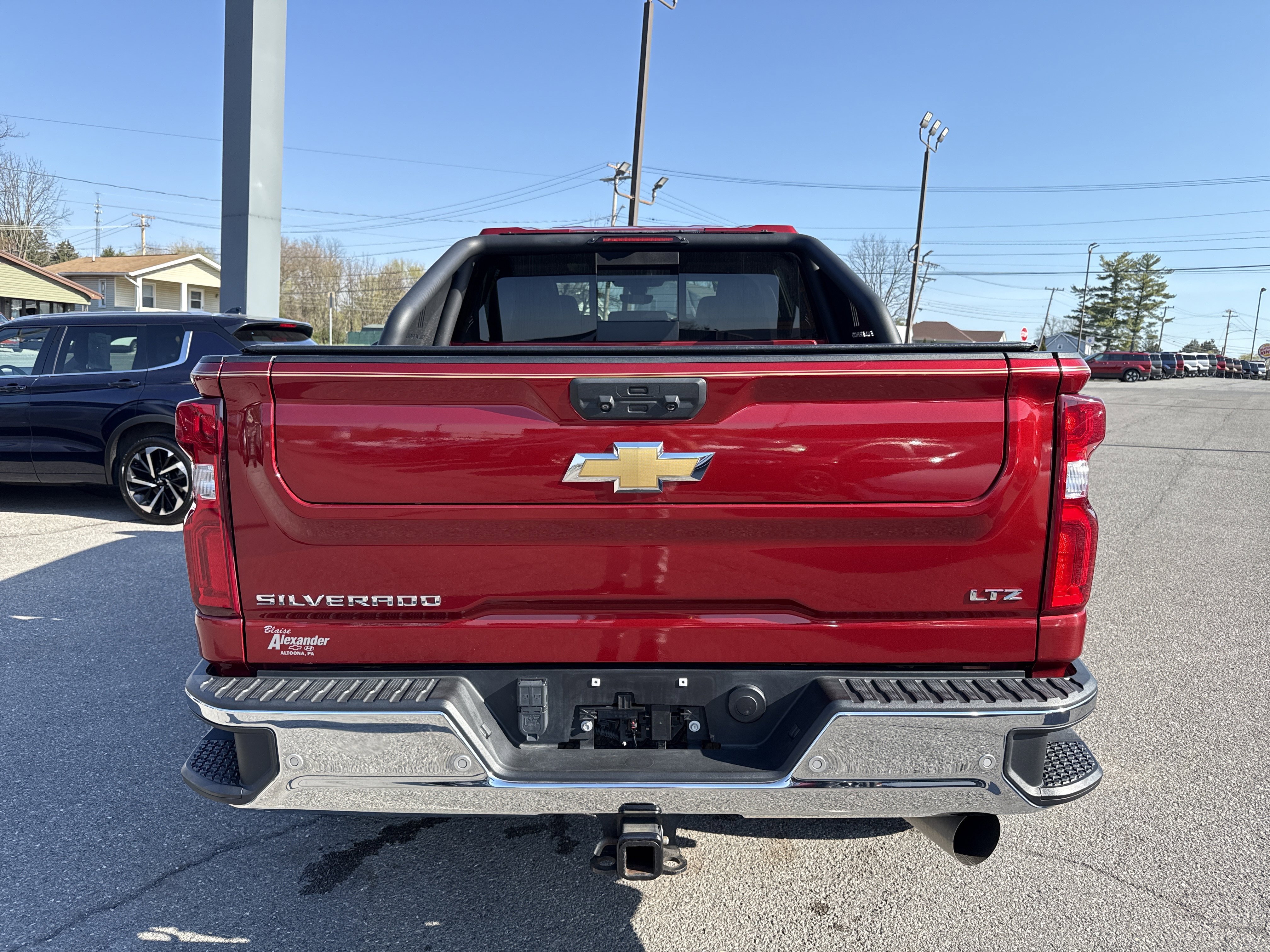 Used 2022 Chevrolet Silverado 2500 LTZ w/ LTZ Premium Package image 4