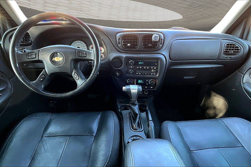 Used 2008 Chevrolet TrailBlazer LT w/ Sun And Sound Package RWD image 12