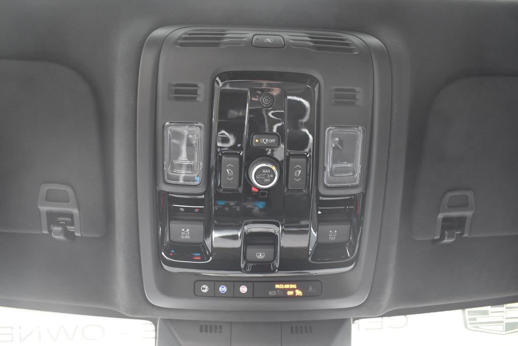 Certified 2026 Cadillac Escalade Platinum Sport w/ LPO, ONYX Package AWD/4WD image 23