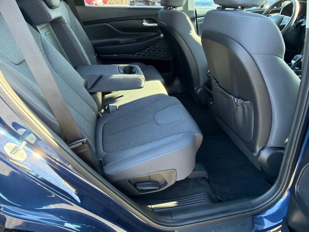 Used 2020 Hyundai Santa Fe SEL FWD image 15