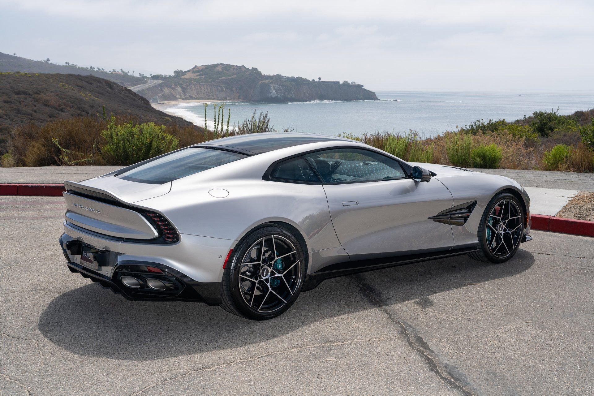 Used 2026 Aston Martin Vanquish RWD image 3