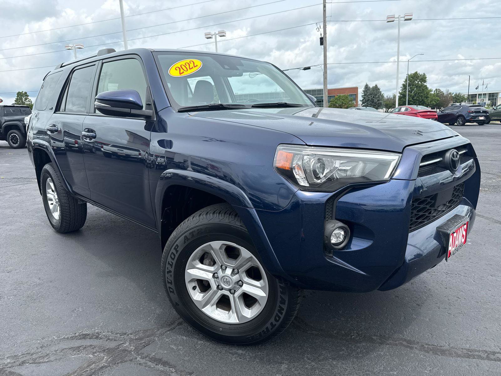 Used 2022 Toyota 4Runner SR5 Premium w/ Moonroof Package AWD/4WD image 2