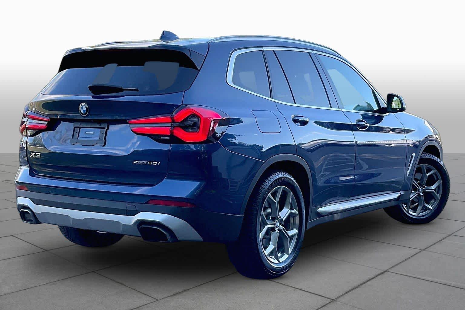 Used 2022 BMW X3 xDrive30i AWD/4WD image 12