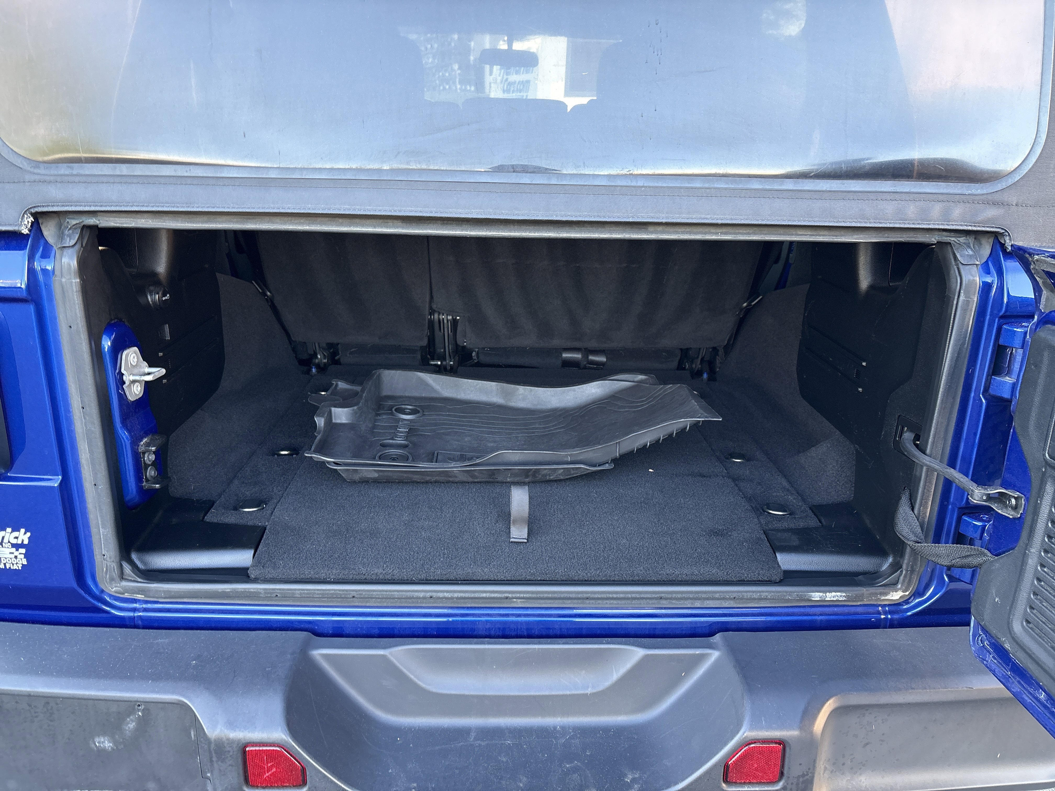 Used 2018 Jeep Wrangler Unlimited Rubicon AWD/4WD image 33