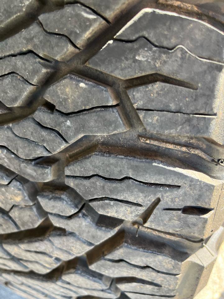 Used 2022 Ford F350 XL w/ Power Equipment Group image 9