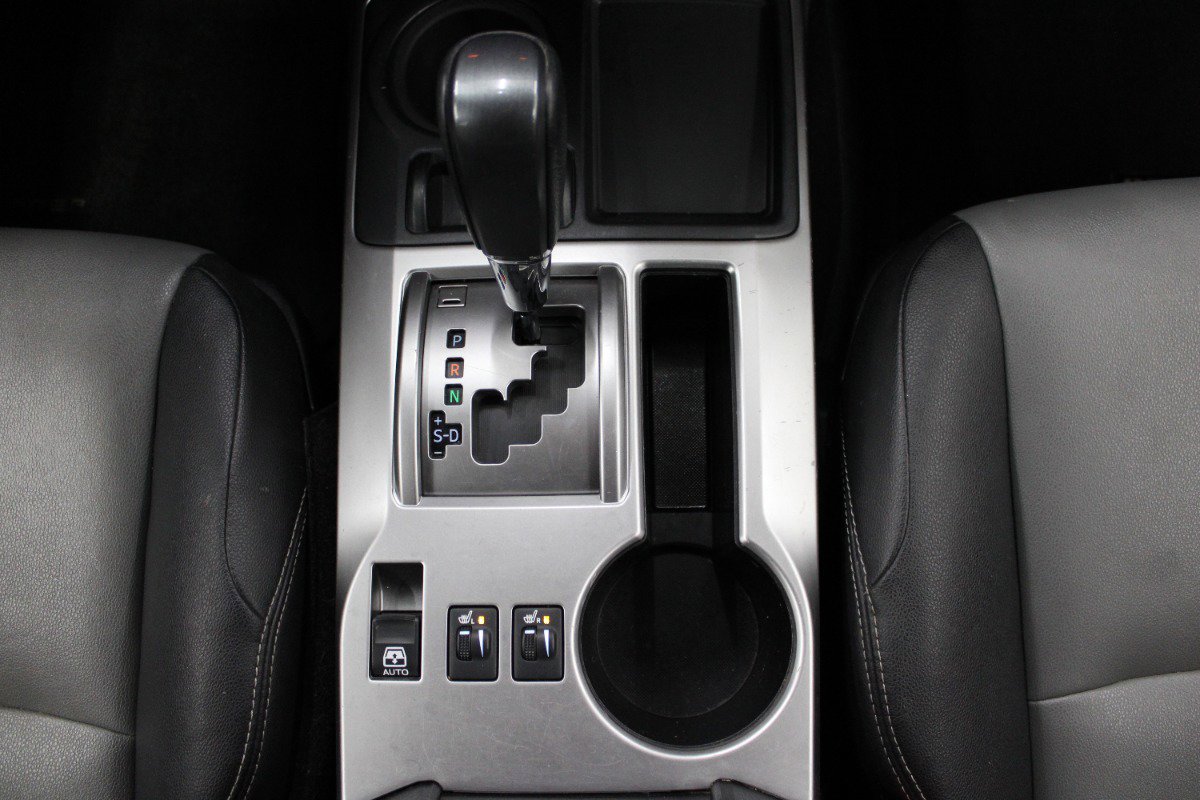 Used 2018 Toyota 4Runner SR5 Premium RWD image 28