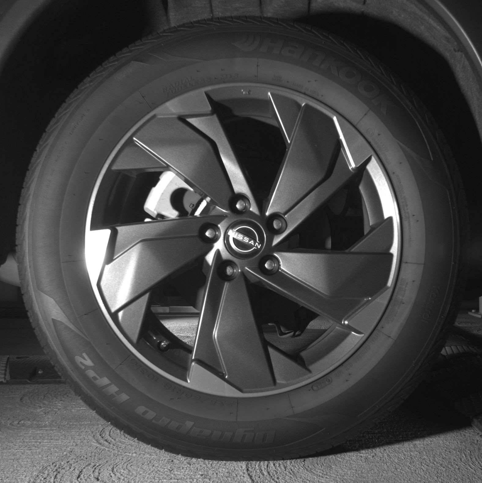 Used 2025 Nissan Rogue SV image 15
