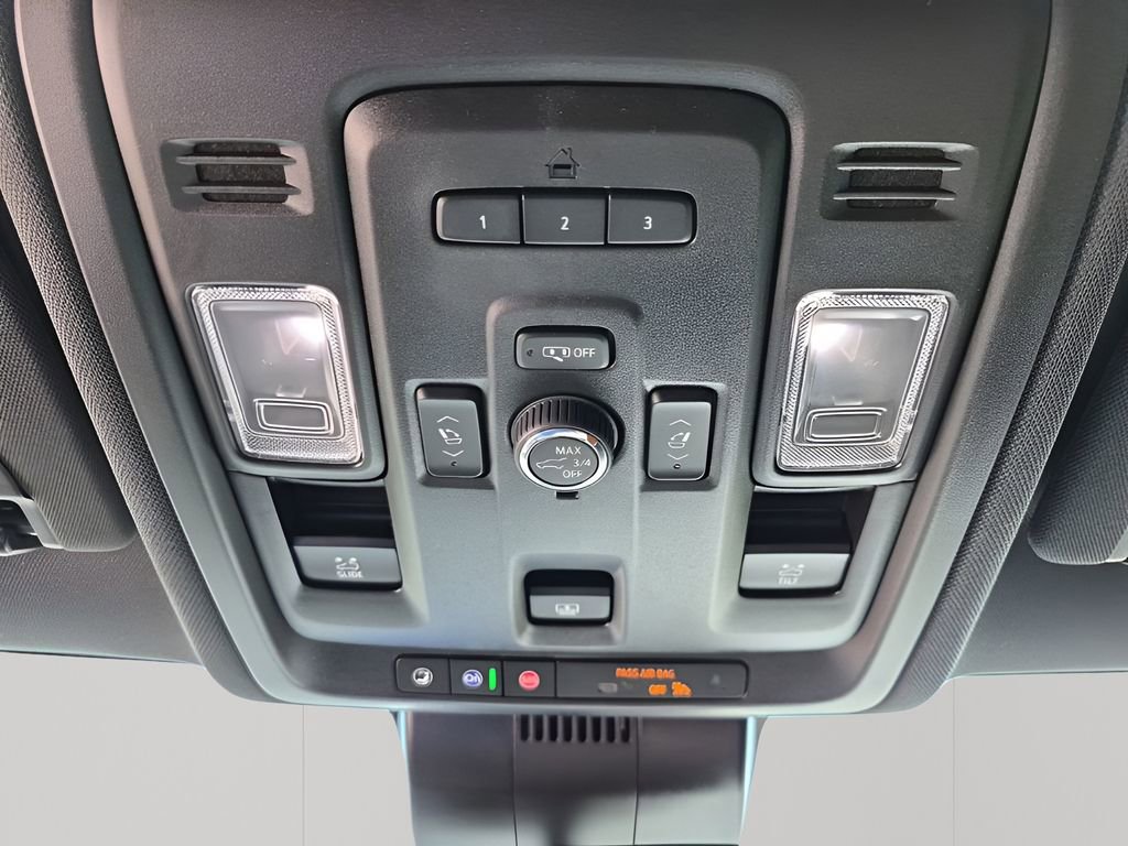 Used 2024 GMC Yukon AT4 w/ Technology Package AWD/4WD image 48