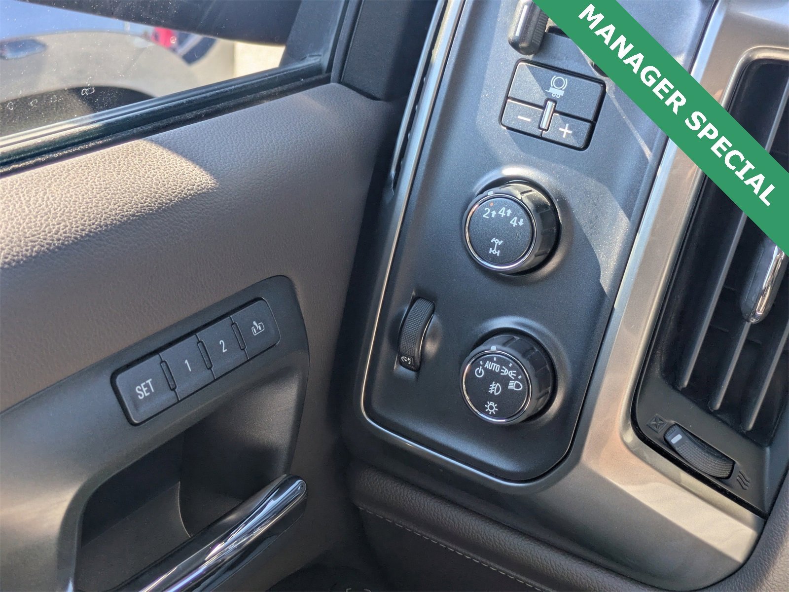 Used 2019 Chevrolet Silverado 2500 LTZ w/ Duramax Plus Package image 26