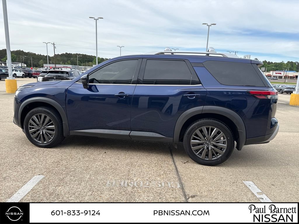 Used 2022 Nissan Pathfinder SL w/ SL Premium Package image 12
