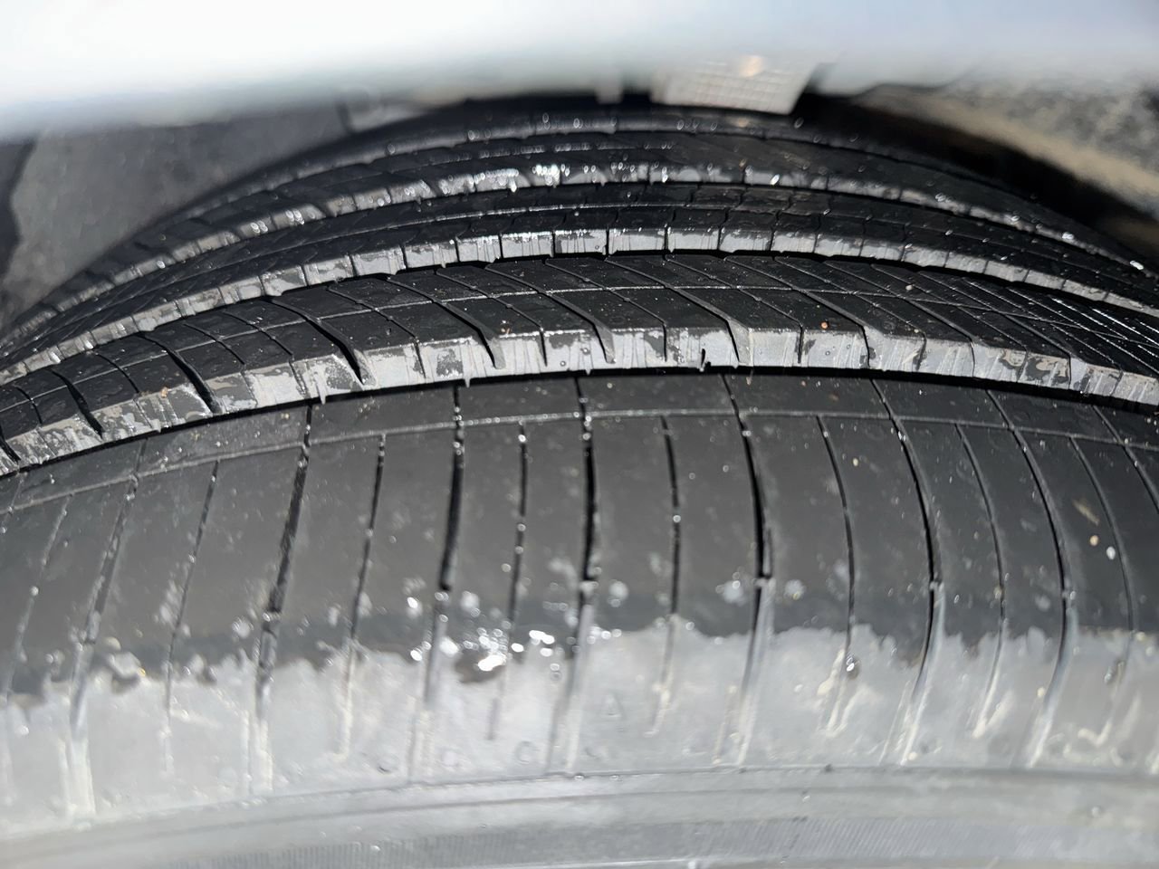 Used 2021 Tesla Model Y Long Range image 3