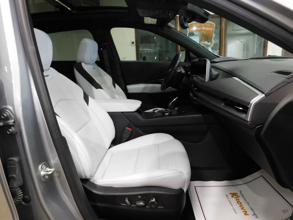 Used 2024 Cadillac XT4 Sport image 96