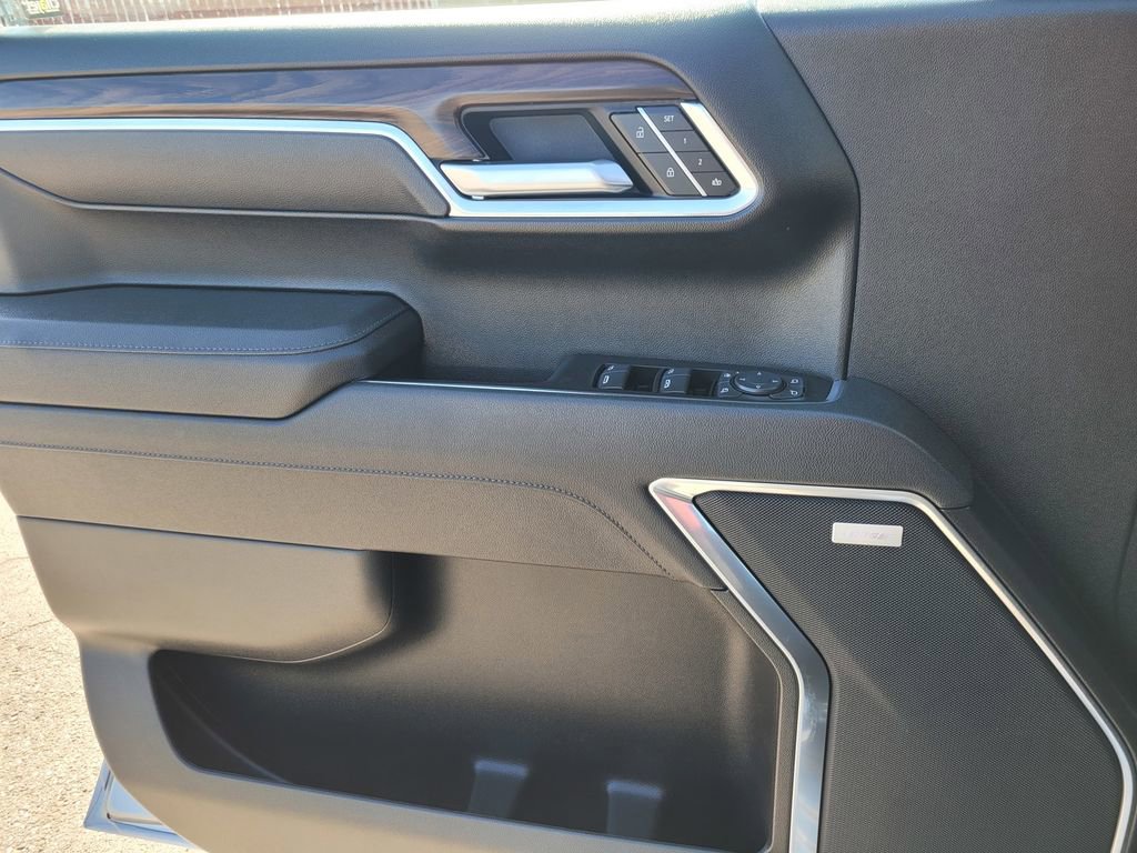 New 2026 GMC Sierra 1500 SLT AWD/4WD image 23
