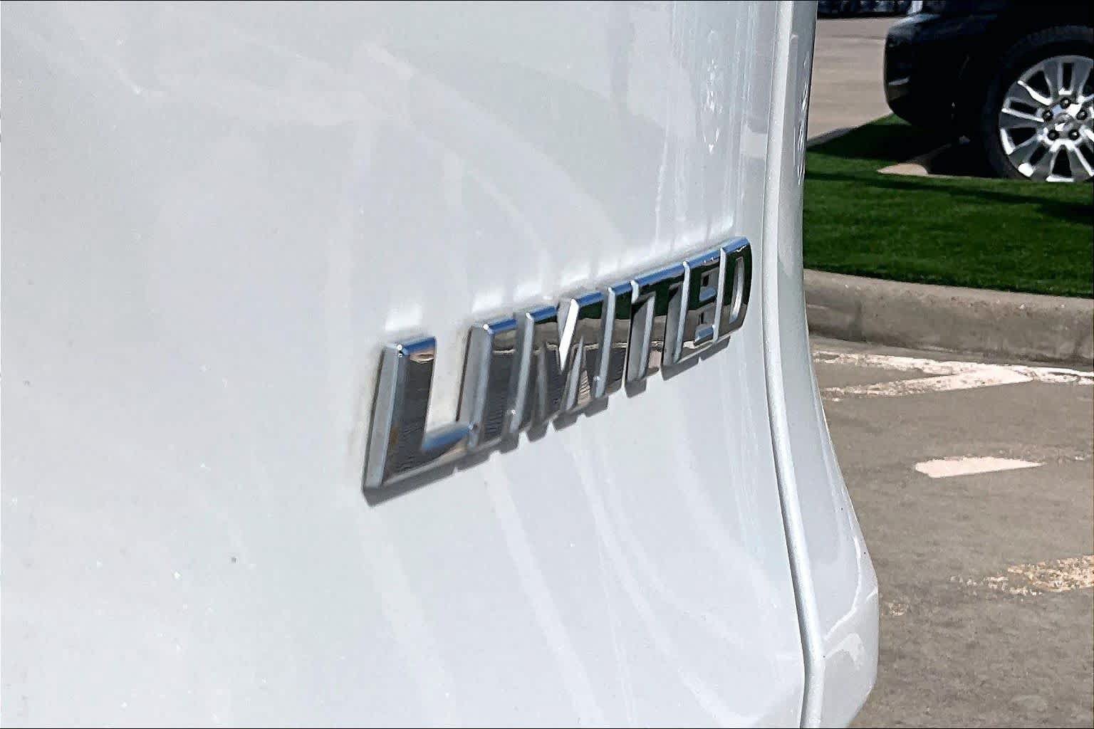 Certified 2023 Toyota RAV4 Limited FWD image 10