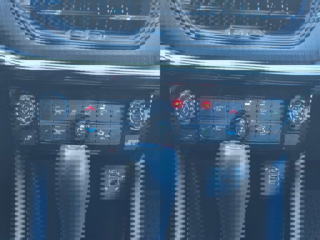 Used 2023 Jeep Compass Trailhawk image 15