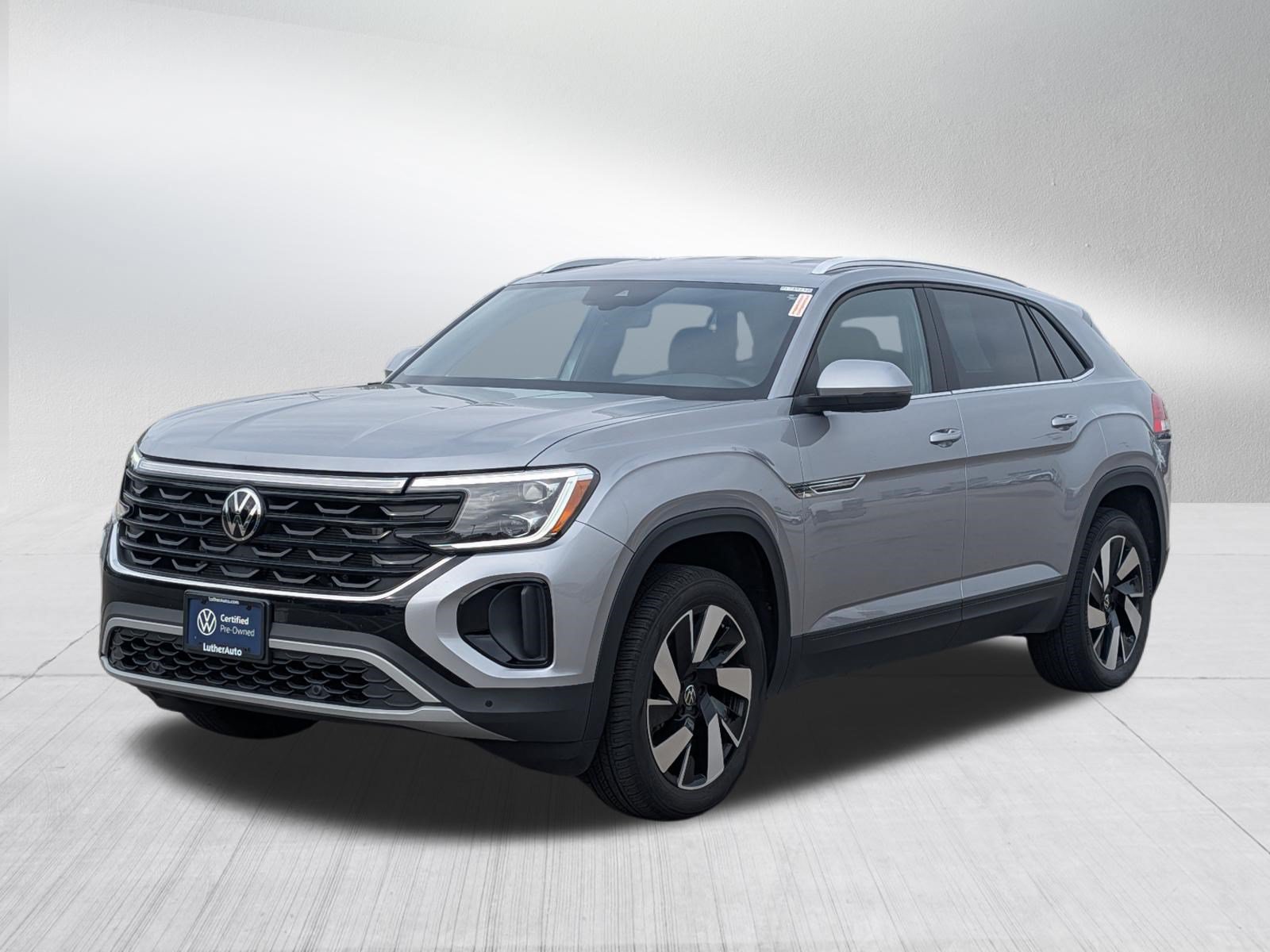 Certified 2024 Volkswagen Atlas Cross Sport SE AWD/4WD image 3