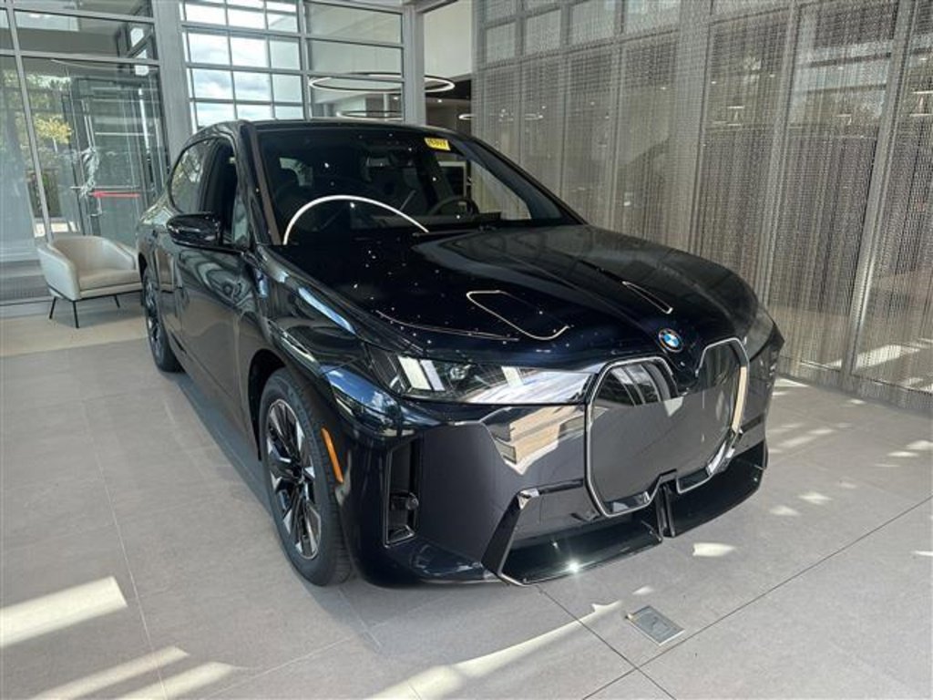 New 2026 BMW iX xDrive60 w/ M Sport Package image 1