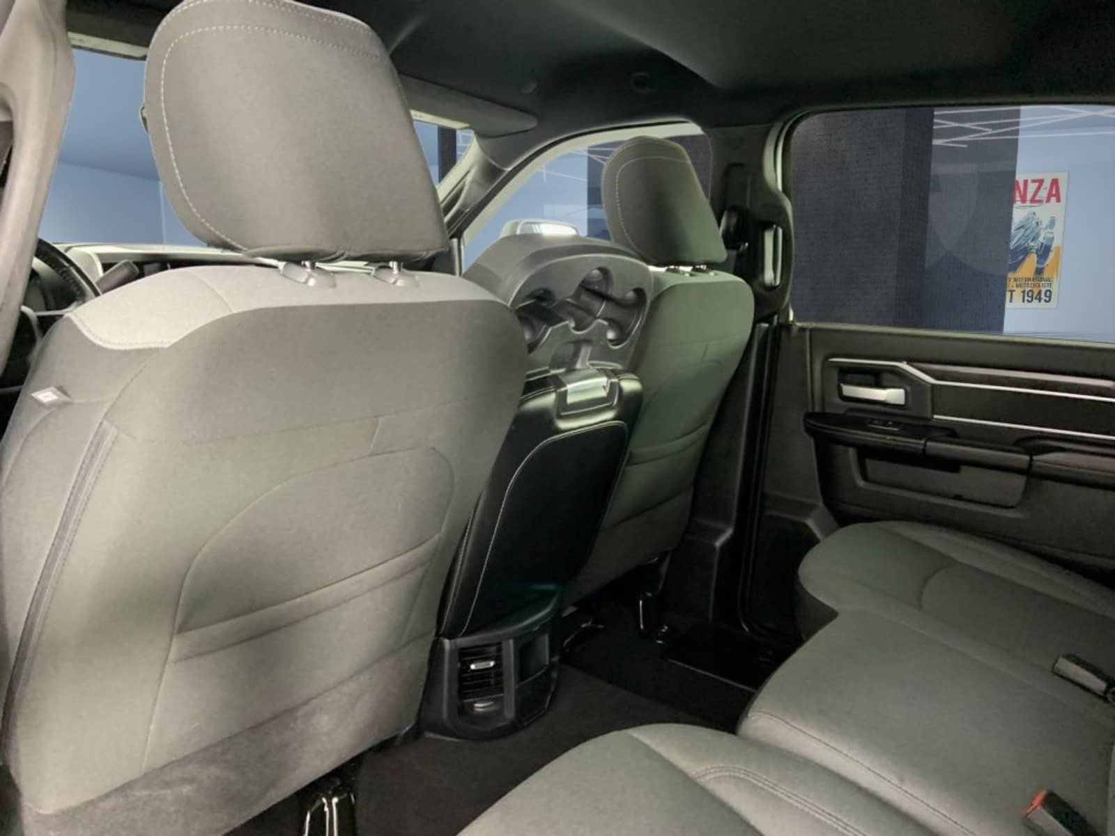 Used 2024 RAM 3500 Big Horn AWD/4WD image 18