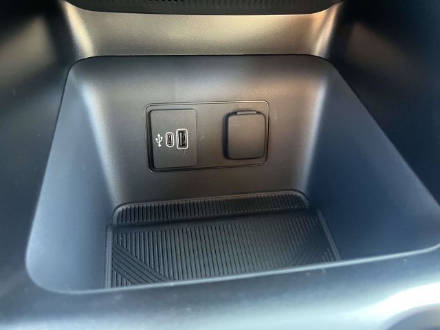 New 2027 Ford Explorer Active w/ Active Comfort Package RWD image 19