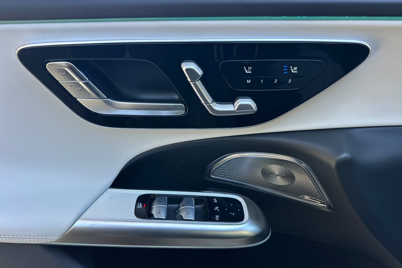 New 2026 Mercedes-Benz E 53 AMG e 4MATIC Sedan image 12