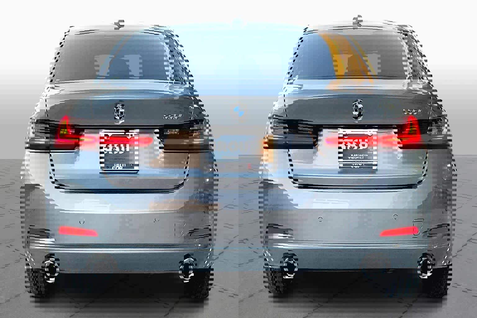 Used 2023 BMW 330i 330i w/ Premium Package image 4