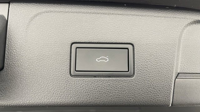 Used 2024 Volkswagen Atlas SEL Premium R-Line image 49