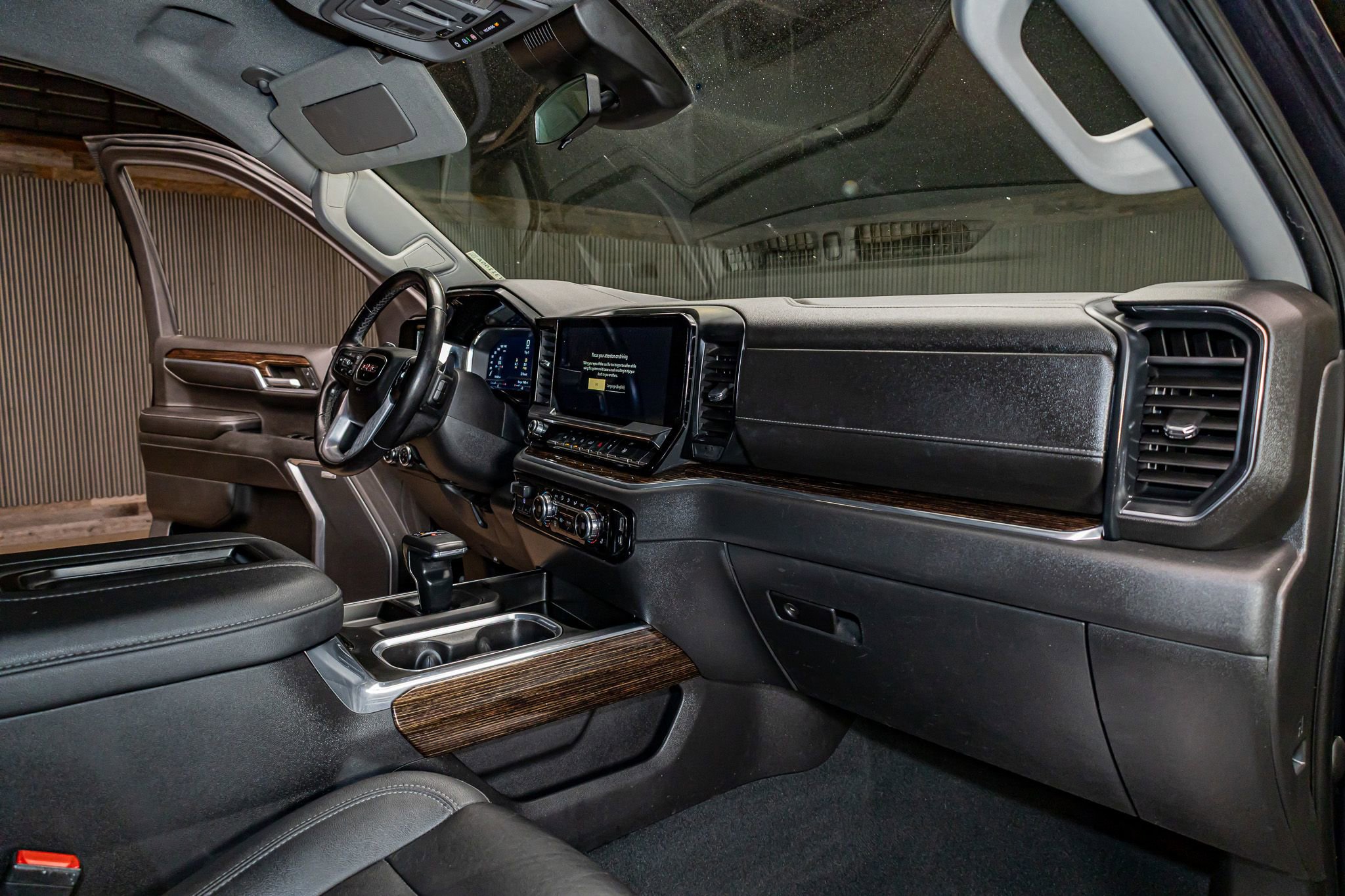 Used 2022 GMC Sierra 1500 Elevation w/ Elevation Premium Package image 17